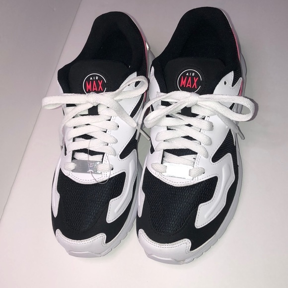 New Nike Air Max 2 Light